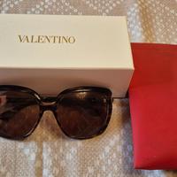 Occhiali da sole da donna Valentino