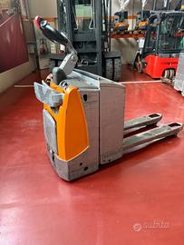 Muletti carrelli elevatori