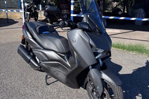 Yamaha X-Max 300