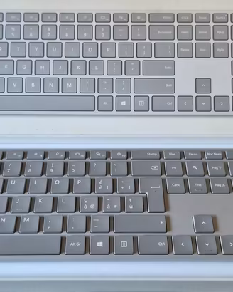 Tastiera Microsoft Surface nuova mai usata