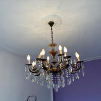 lampadari antichi con gocce di cristallo