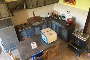 Casa rustica con ampio giardino e vista panoramica