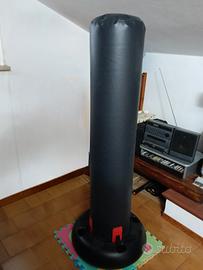 Sacco fit boxe con base. 