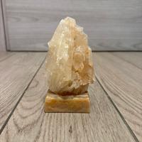 Minerale decorativo naturale su base in pietra