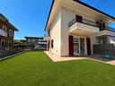 villa-a-schiera-d-angolo-a-rovato