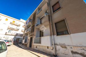 3 LOCALI A MANFREDONIA