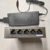 switch Tenda 4 porte poe TEF1105P 4-63W