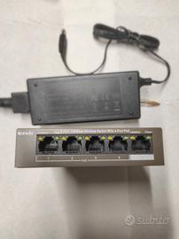 switch Tenda 4 porte poe TEF1105P 4-63W