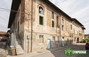 ampio-bilocale-di-70-mq-in-caratteristico-contesto