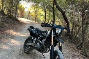 Suzuki dr-z 400 sm
