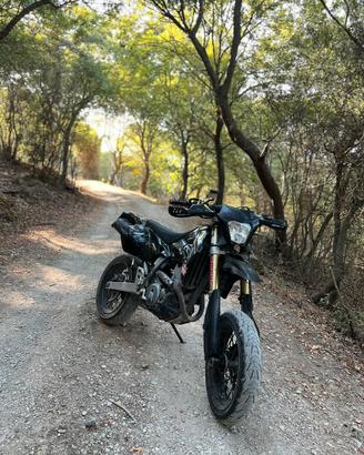 Suzuki dr-z 400 sm