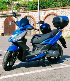 SCOOTER KIMKO 125 +R16 PRATICAMENTE NUOVO
