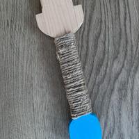 Spada di legno artigianale