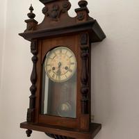 Orologio a pendolo antico