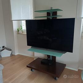 Mobile in vetro e legno