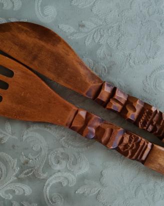 posate vintage di legno Tiki 