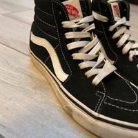 Vans alte nere