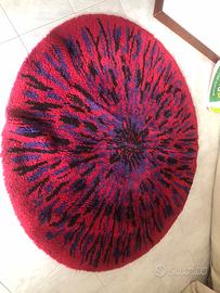 Tappeto lavorato a mano