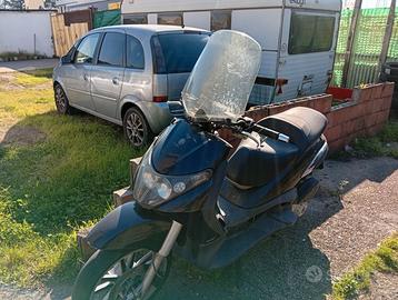 Piaggio Beverly 125