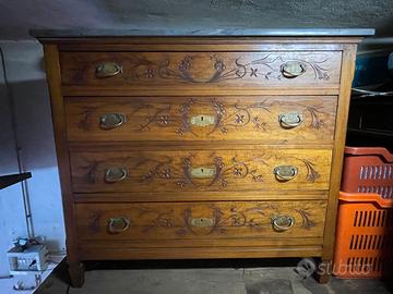 Cassettiera in legno con specchio e ripiano in mar