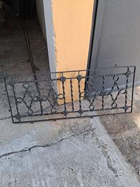 grata inferriata in ferro lavorato