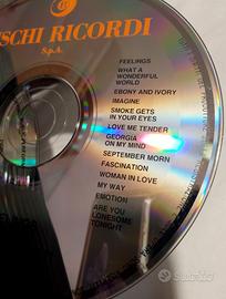 20 dischi CD con 2 porta CD. musica