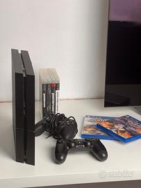 Playstation 4 + 2 Joystick + 2 giochi