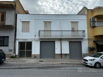 VALDERICE Intero Stabile + terreno edificabile