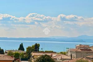 2 LOCALI A BARDOLINO