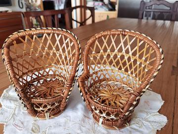 Sedia per bambola in vimini