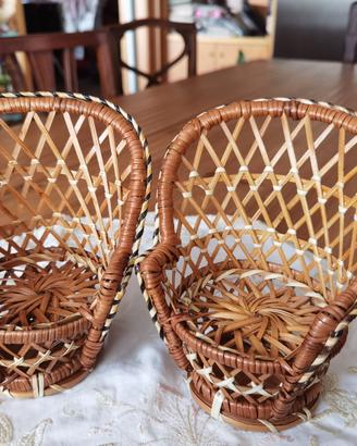 Sedia per bambola in vimini