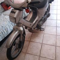 Ciclomotore Honda smembro