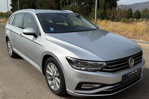 Volkswagen Passat Variant 1.6 TDI SCR DSG Business