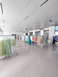 Immobile di 530 m² con 2 locali a Signa