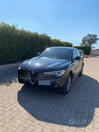Alfa Romeo Stelvio Q4
