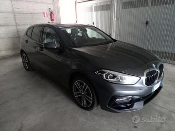 BMW Serie 1 118i F40 Versione Sport 136 CV,04/2021