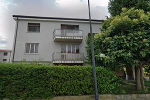 Appartamento di 120 m² con 5 locali e box auto a A