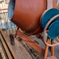 Betoniera elettrica da 300 litri marca Sella