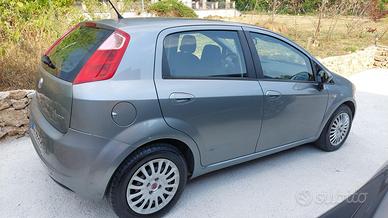 FIAT GRANDE PUNTO FULL OPTIONALS 90 CV 1300 MJET