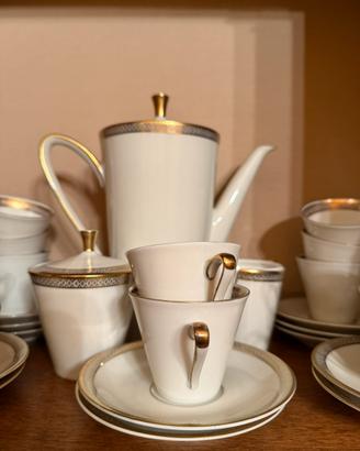 Antico servizio da tè e caffe