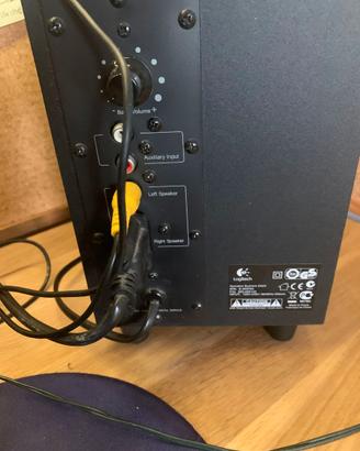 logiteck speaker system Z 323