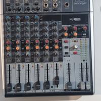 mixer Behringer 