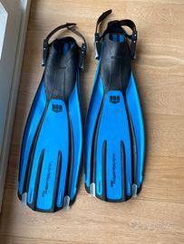 Pinne subacquea plana anti 4 mares