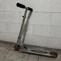 Monopattino per bambini