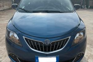 Lancia Ypsilon 1.0 FireFly 5 porte S&S Hybrid Albe
