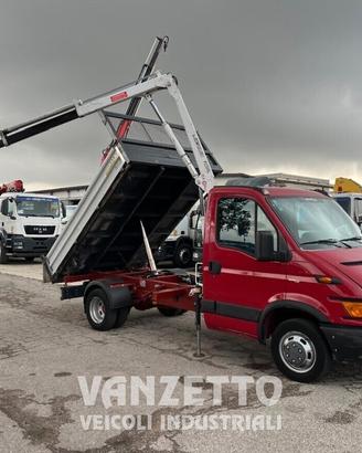 IVECO DAILY 35C11 CON GRU BONFIGLIOLI P2300L 2 SFI