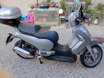 Aprilia scarabeo 
