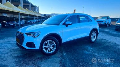 Audi Q3 2.0 TDI 150 CV S tronic Business