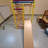 palestra bambini con arrampicata e scivoo