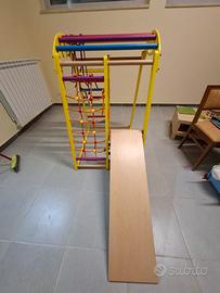 palestra bambini con arrampicata e scivoo